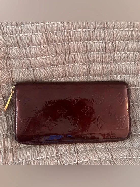 Louis Vuitton Vernis Patent Zippy Wallet - Amarante - Picture 2 of 10